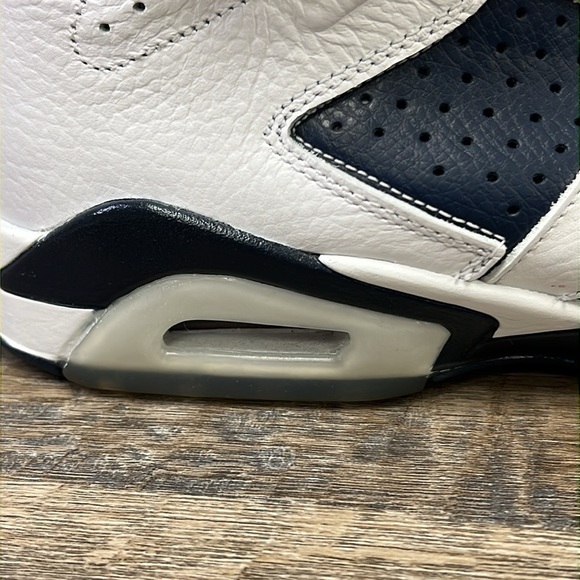 Air Jordan 6 Retro “Olympic” White Midnight Navy Varsity Red – Men’s Size 10 main image 5
